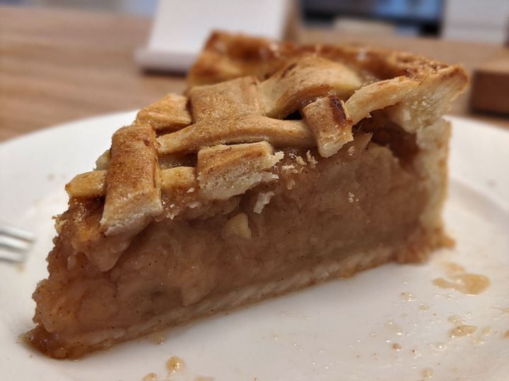 Krhka jabolčna pita po starem